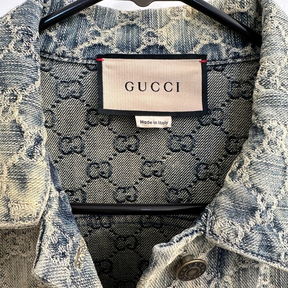 Never worn authentic Gucci jean jacket - Picture 4 of 5